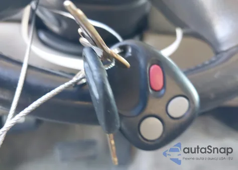 2004 GMC Yukon Sle z USA, uszkodzony, nr VIN 1GKEC13V34R240904